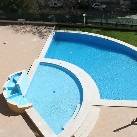 Edificio Caravela C Apartment *